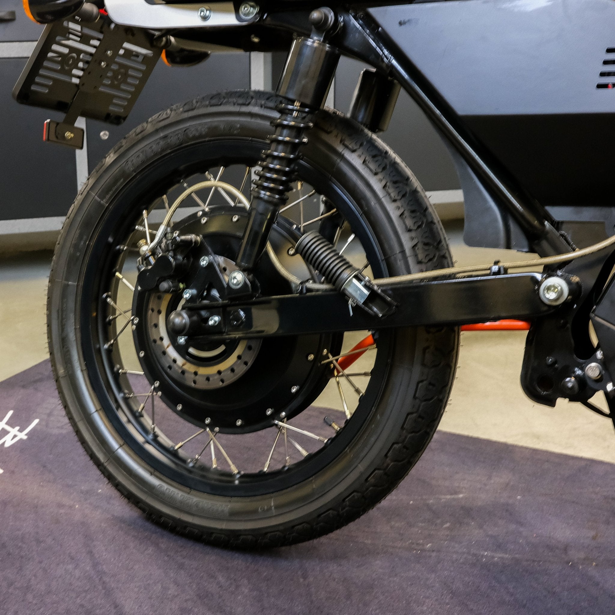 Bonfire Performance - Black Tea Motorbikes - Elektromotorräder hergestellt in Deutschland