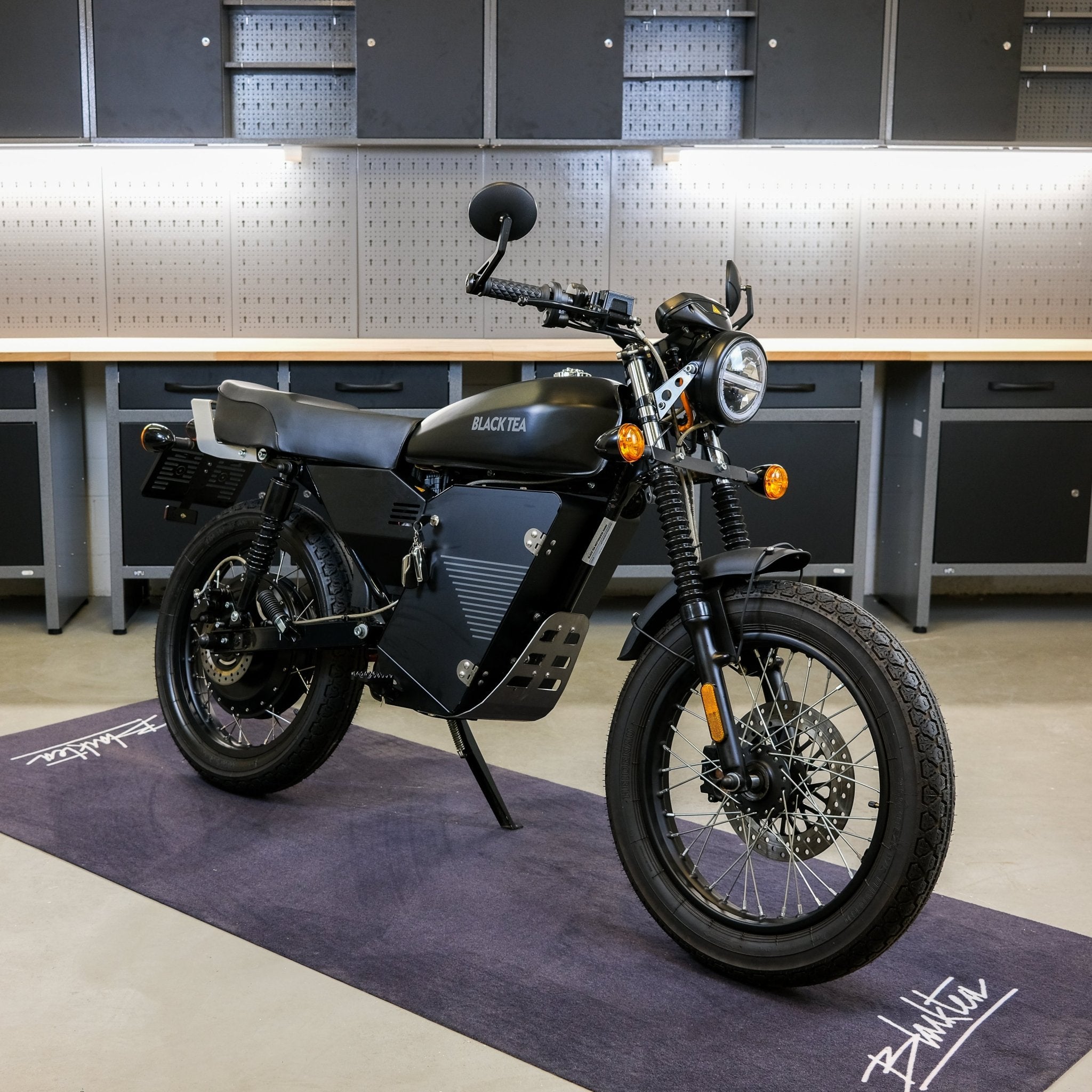 Bonfire Performance - Black Tea Motorbikes - Elektromotorräder hergestellt in Deutschland