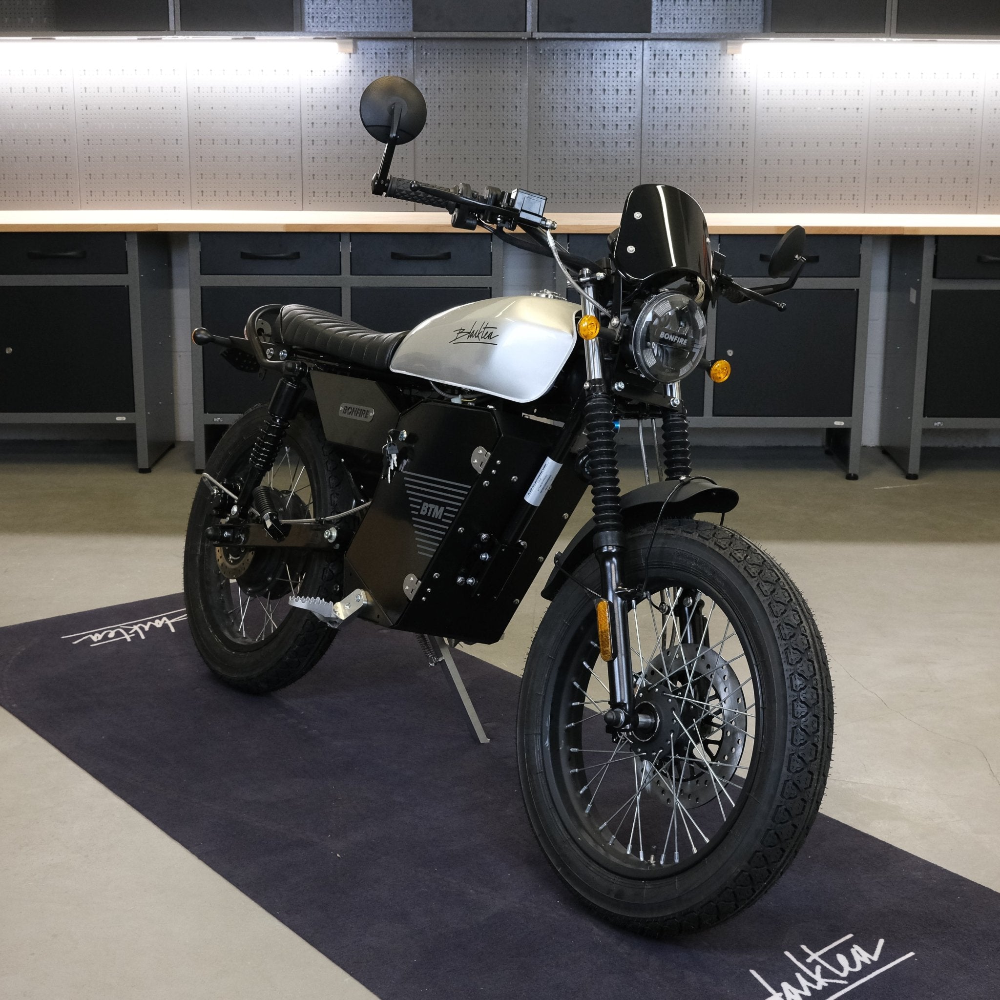 Bonfire Standard (neu) - Black Tea Motorbikes - Elektromotorräder hergestellt in Deutschland
