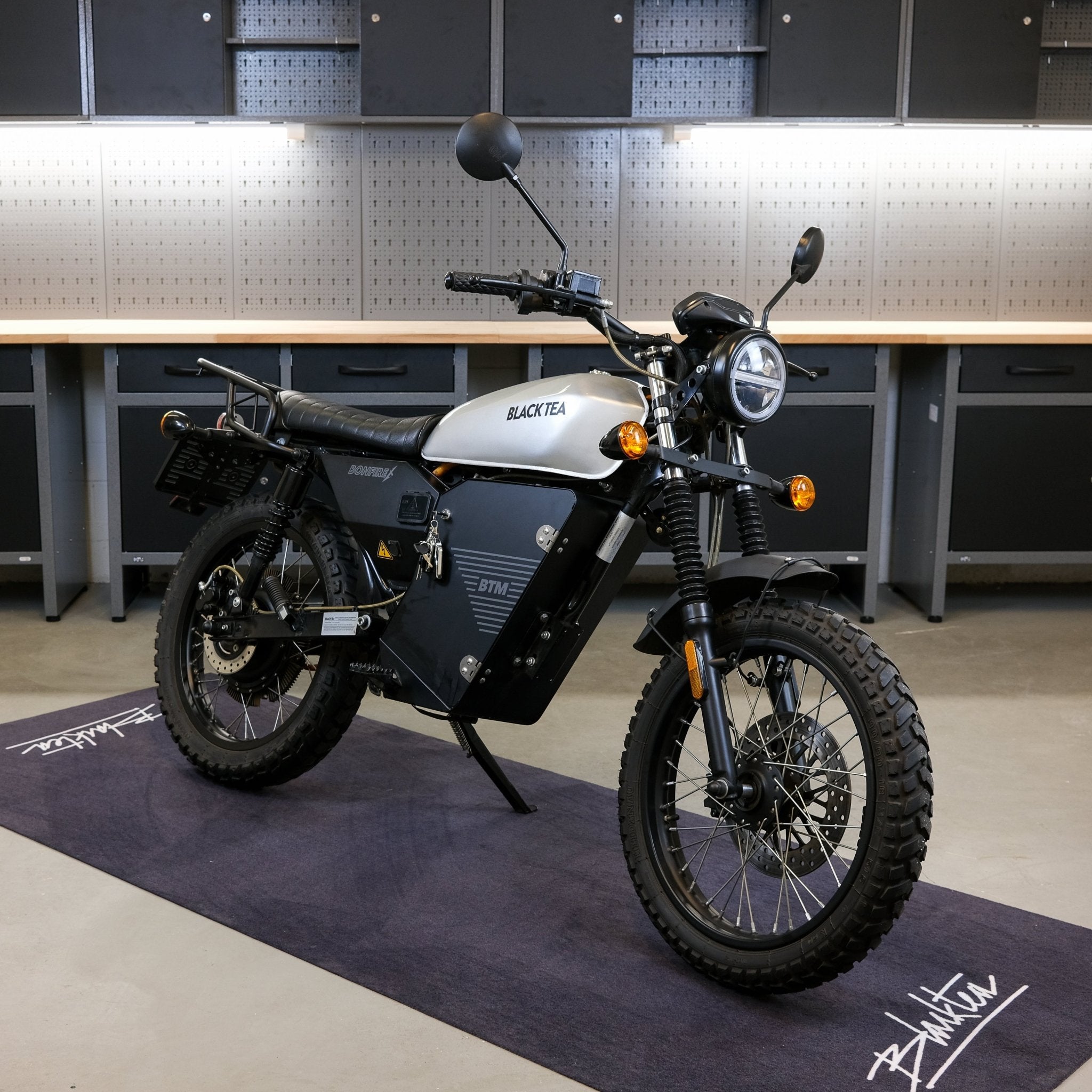 Bonfire X - Black Tea Motorbikes - Elektromotorräder hergestellt in Deutschland