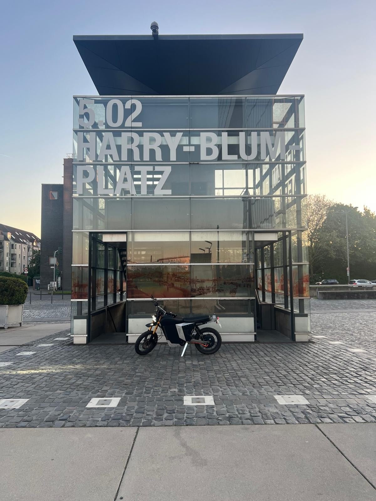 Wildfire Performance Probefahrt in Köln - Black Tea Motorbikes - Elektromotorräder hergestellt in Deutschland