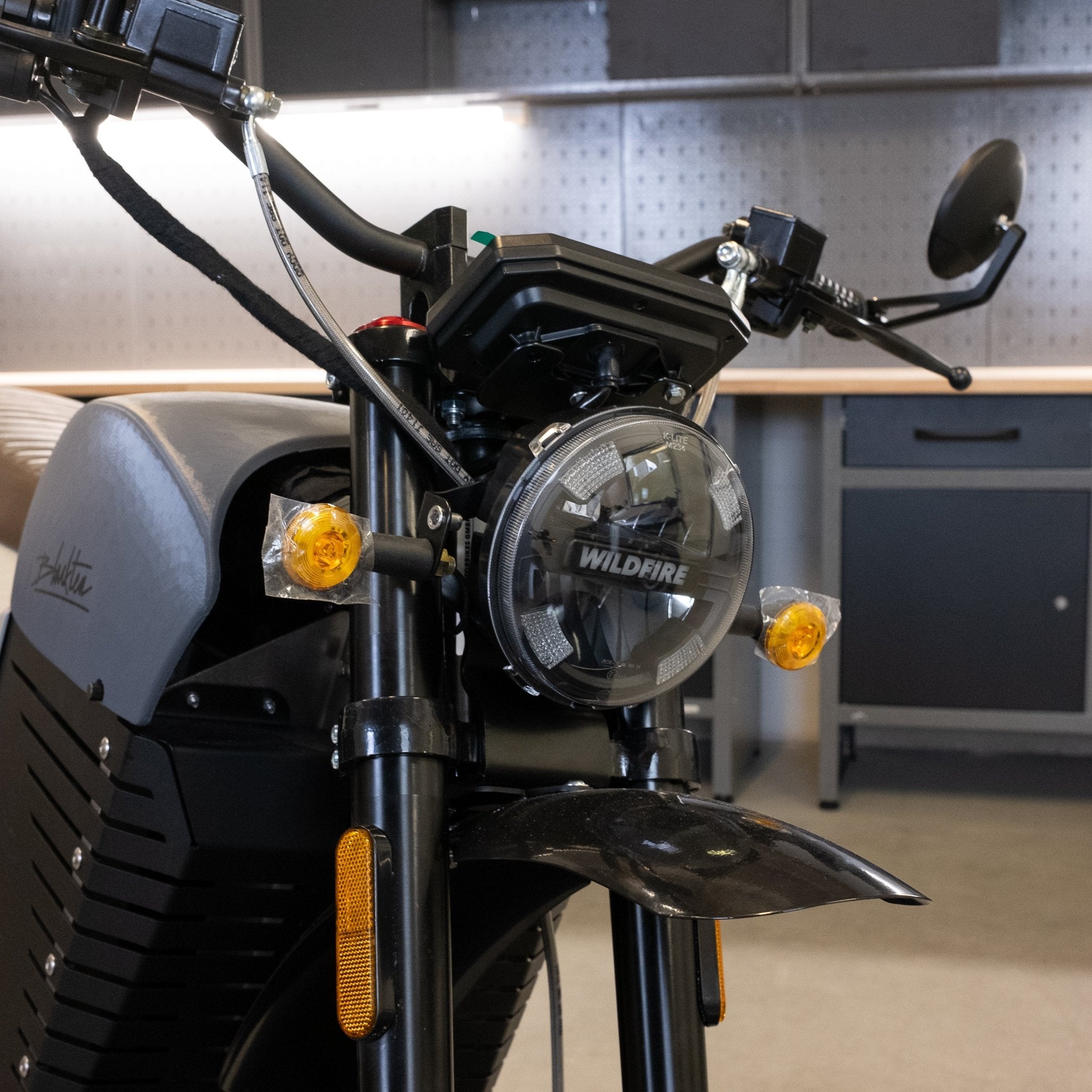 Wildfire Shorty (Neu) - Black Tea Motorbikes - Elektromotorräder hergestellt in Deutschland